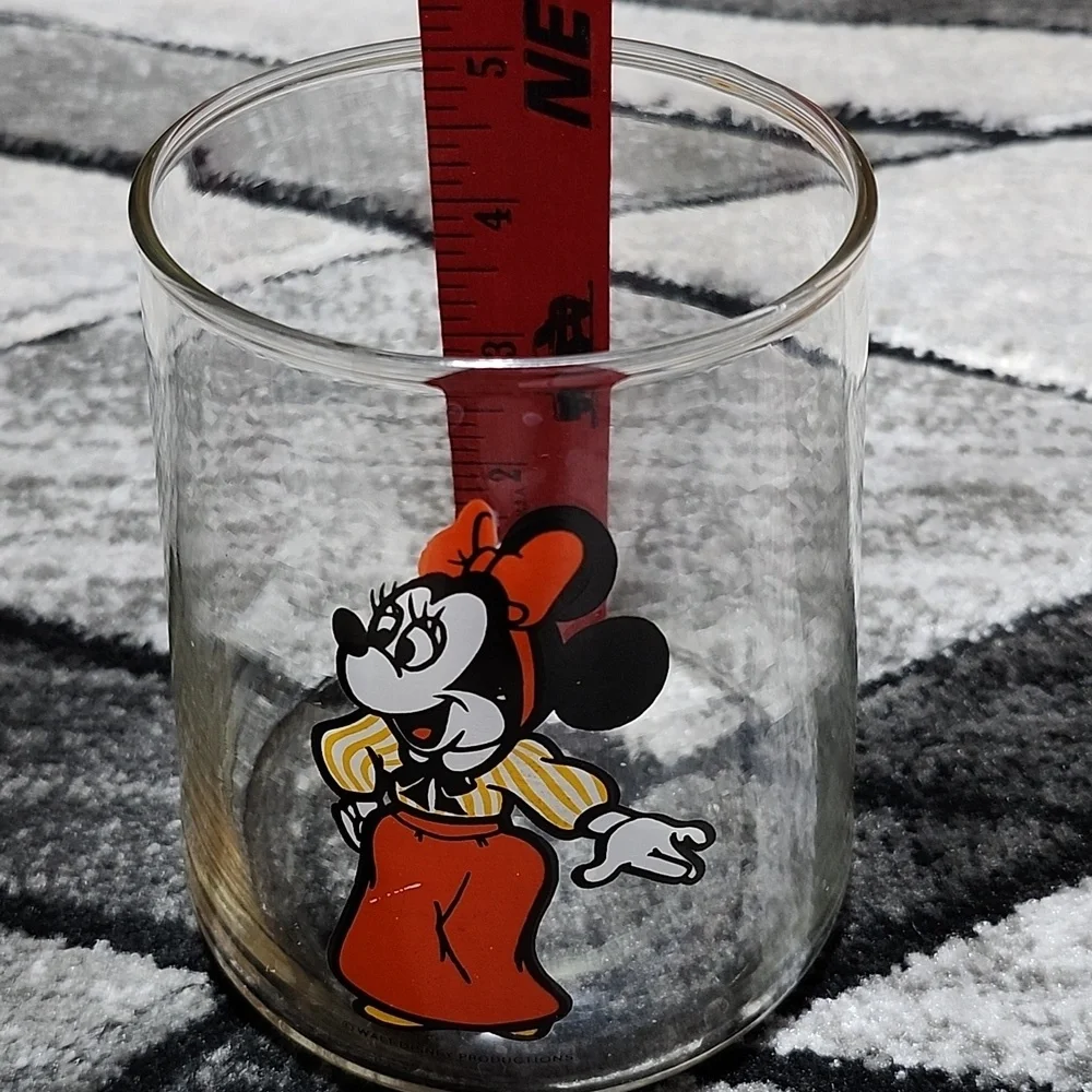 VINTAGE MINNIE MOUSE 1960